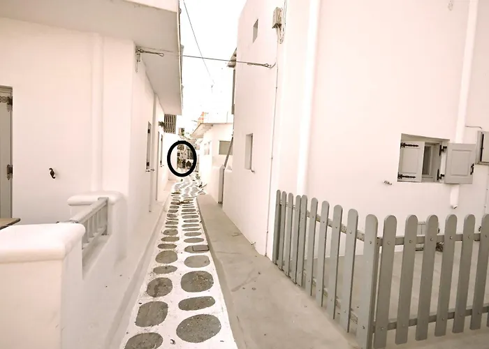 Ferienhaus Elenitas Studio, Steps To The Windmills, Fabrika & Little Venice Mykonos Town