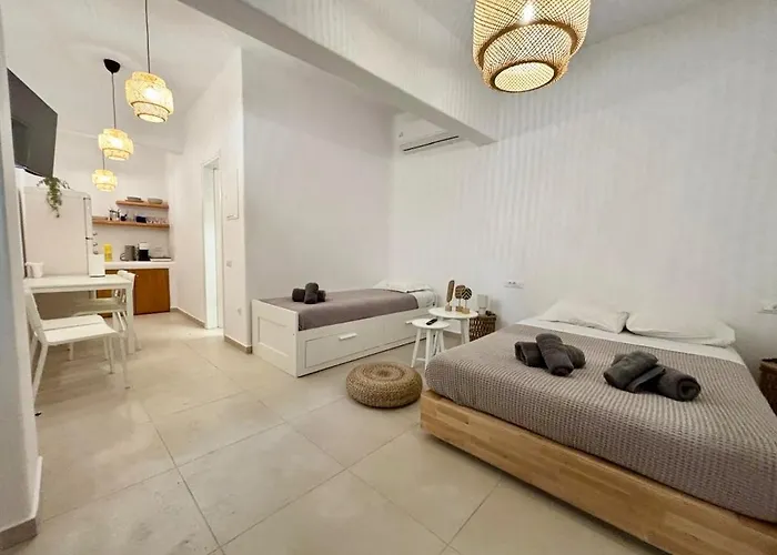 Elenitas Studio, Steps To The Windmills, Fabrika & Little Venice Ferienhaus *