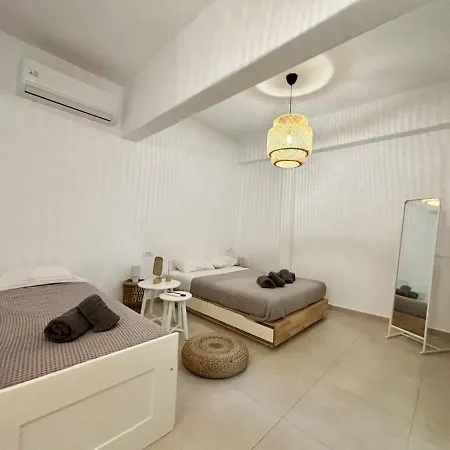 Vakantiehuis Elenitas Studio, Steps To The Windmills, Fabrika & Little Venice *