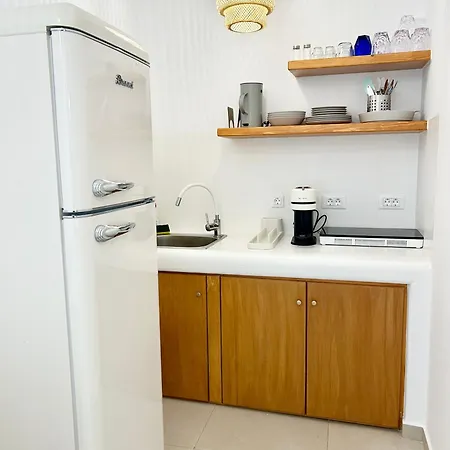 Elenitas Studio, Steps To The Windmills, Fabrika & Little Venice * Mykonos Town